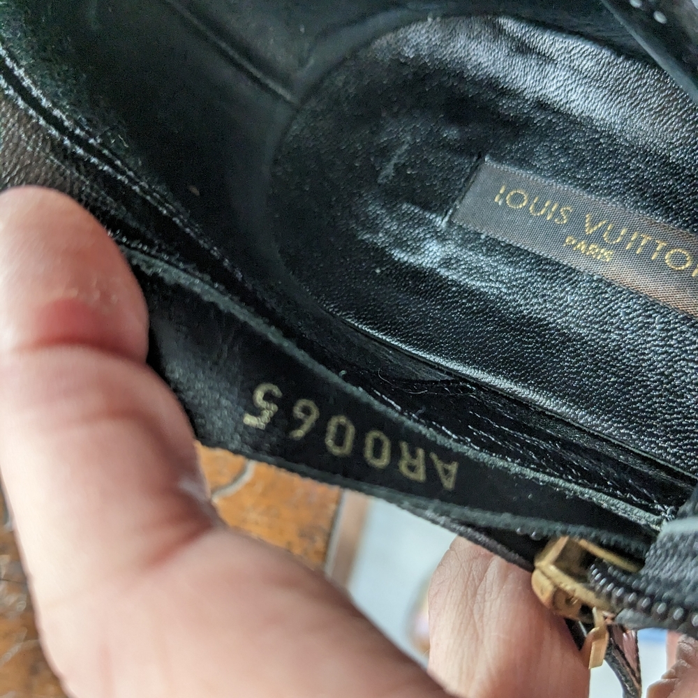 Authentic Louis Vuitton black, wedge boots. - Picture 7 of 7